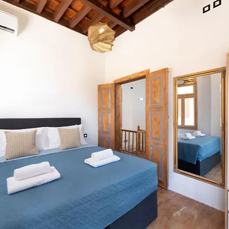 3-4 Bedrooms In Old Town *