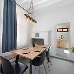 3-4 Bedrooms In Old Town