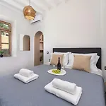 3-4 Bedrooms In Old Town