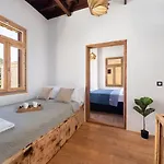 شقة 3-4 Bedrooms In Old Town Rhodes City