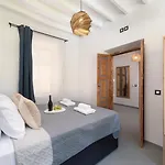 شقة 3-4 Bedrooms In Old Town *