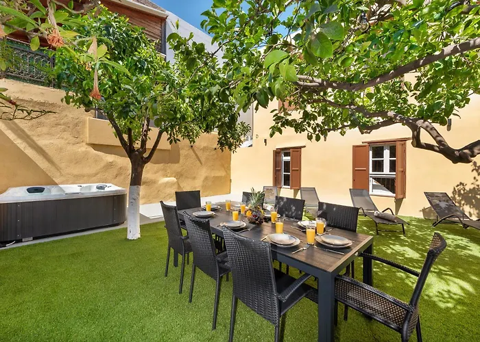 Διαμέρισμα 3-4 Bedrooms In Old Town *