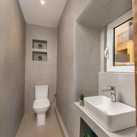 Apartament 3-4 Bedrooms In Old Town Rhodes City